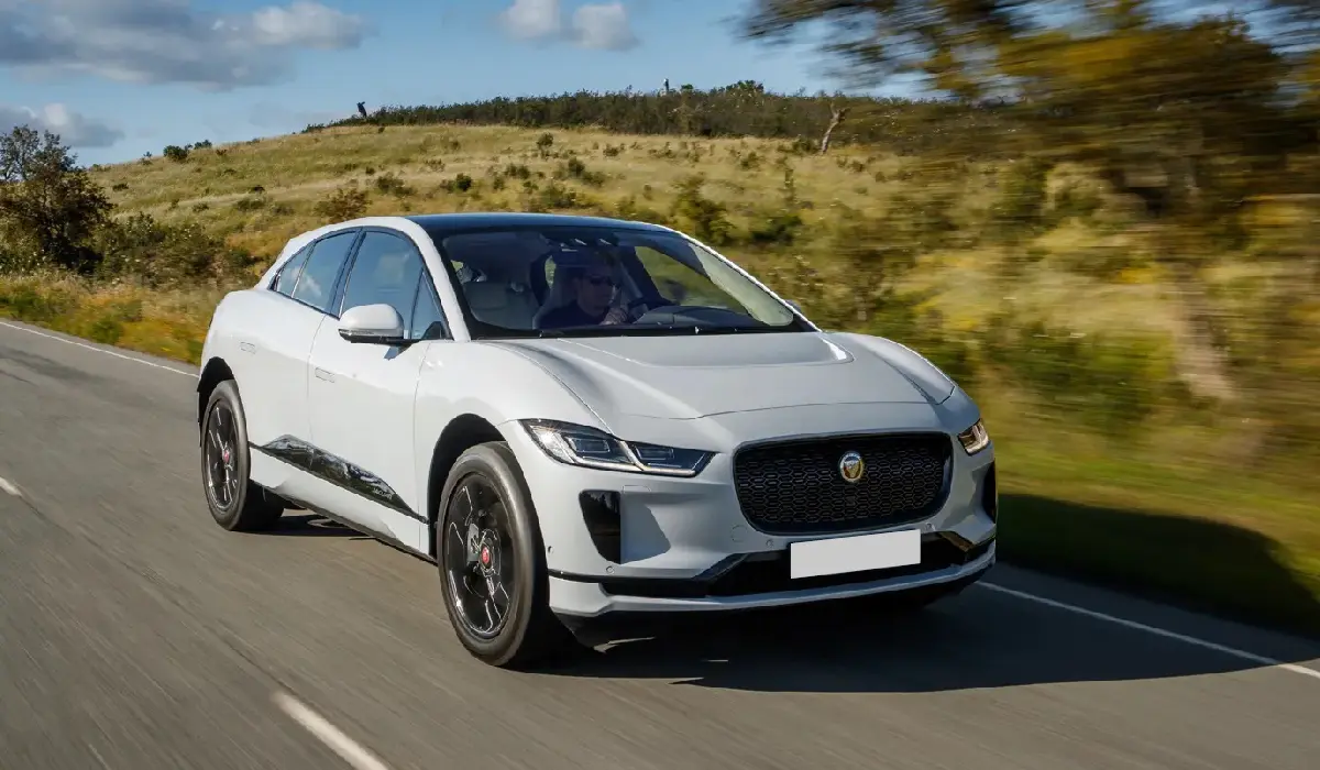 Jaguar - I-Pace SE Black Edition - Luxury Car Rentals - Preowned Luxury Car - Exclusive Concierge Club.webp